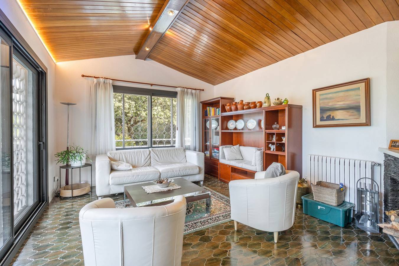 Casa Vacacional 'Roques Brunes - Seva' con Vistas a la Montaña, Wi-Fi y Aire Acondicionado in Seva, Interior de Barcelona