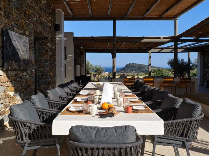 Art Villa in Kampos with 7 bedrooms and 7 bathrooms in Antiparos