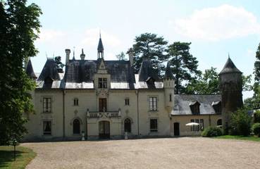 Cottage pour 3 personnes, avec jardin et piscine à Vivy