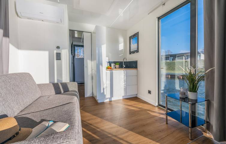 Hausboot für 4 Personen, mit Terrasse in Mecklenburg-Vorpommern - 4