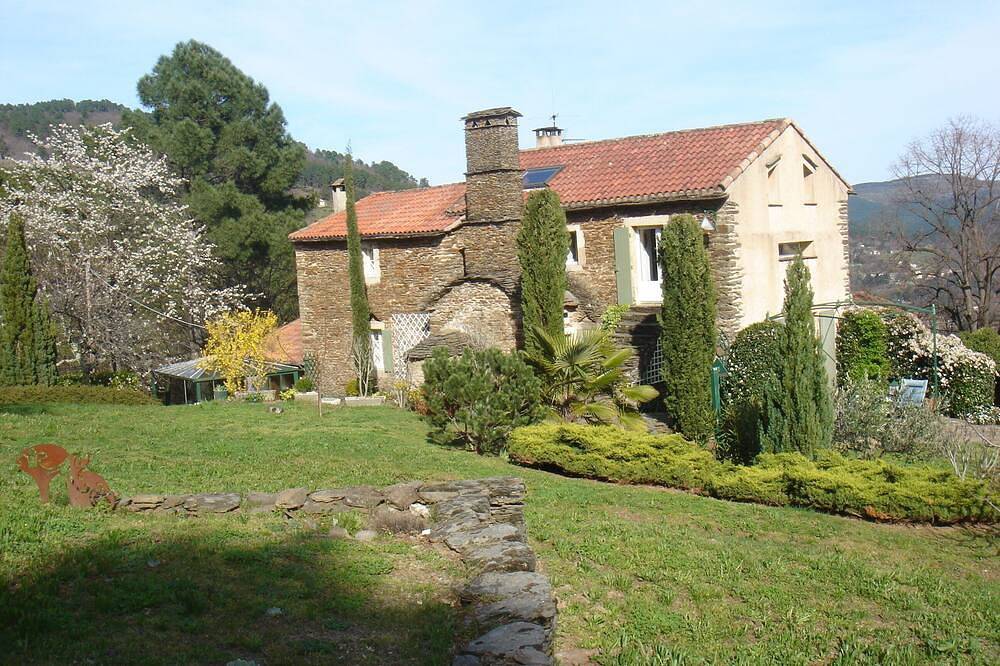 Cévennes quiet house in the countryside in Le Collet-de-Dèze, Cevenas