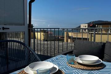 Gîte pour 4 personnes, avec vue sur l’océan ainsi que jardin et balcon, adapté aux familles à Sarzana