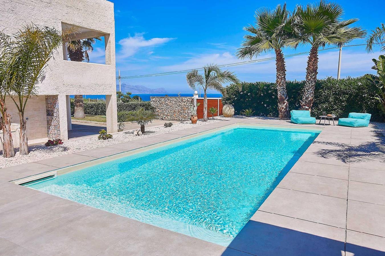 Holiday House in Alcamo with Private Pool in Alcamo Marina, Alcamo