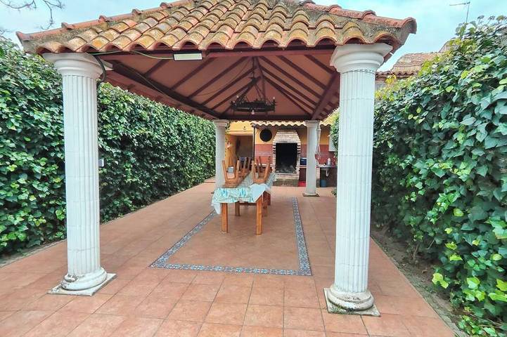 Gîte pour 8 personnes, avec jardin - 1