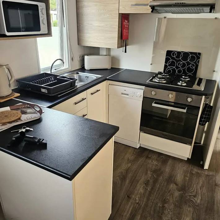 Camping pour 8 personnes, avec Terrasse à Canet-en-Roussillon - 3