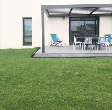 Gîte pour 6 personnes, avec piscine ainsi que terrasse et jardin dans le Finistère