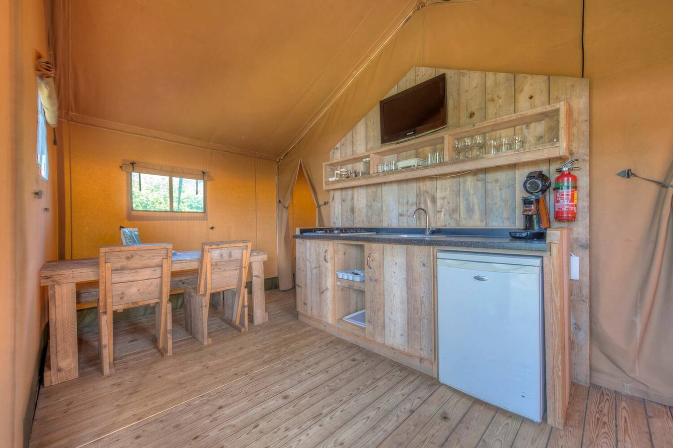Katjeskelder — Safaritent 4 in Oosterhout, Noord-Brabant