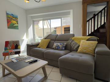 Gîte pour 6 personnes, avec jardin et terrasse à Contres