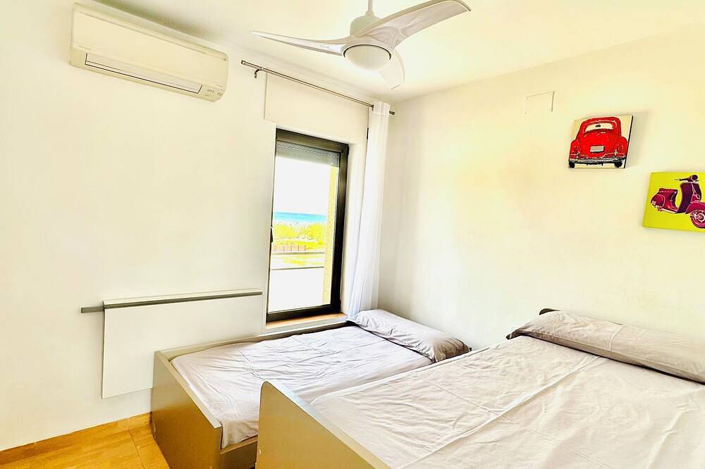 Entire apartment, Studio flat in a chalet in Vandellòs i l'Hospitalet de l'Infant, Costa Dorada