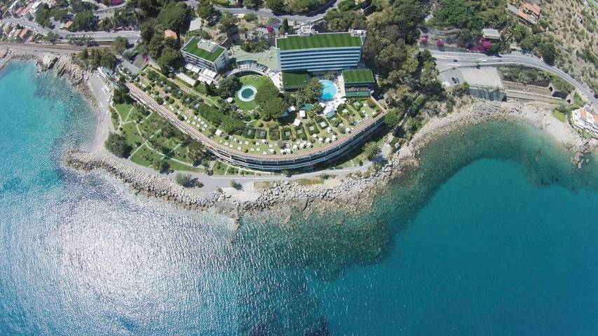Hotel für 2 Personen, mit Balkon und Whirlpool sowie Terrasse und Garten