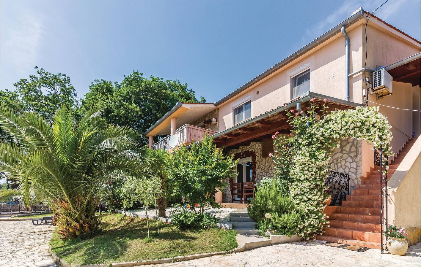 Entire holiday apartment, Holiday apartment for 4 people with terrace in Medulin City, Medulin