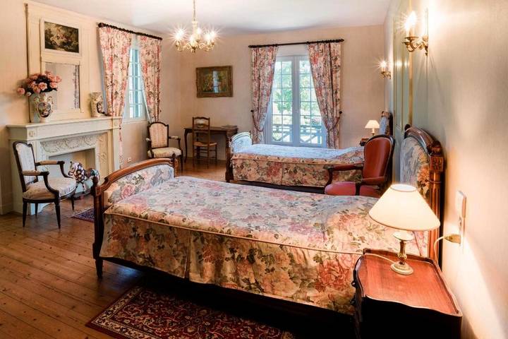 Location de vacances pour 2 personnes, avec balcon ainsi que vue et jardin à Beuvron-en-Auge - 2