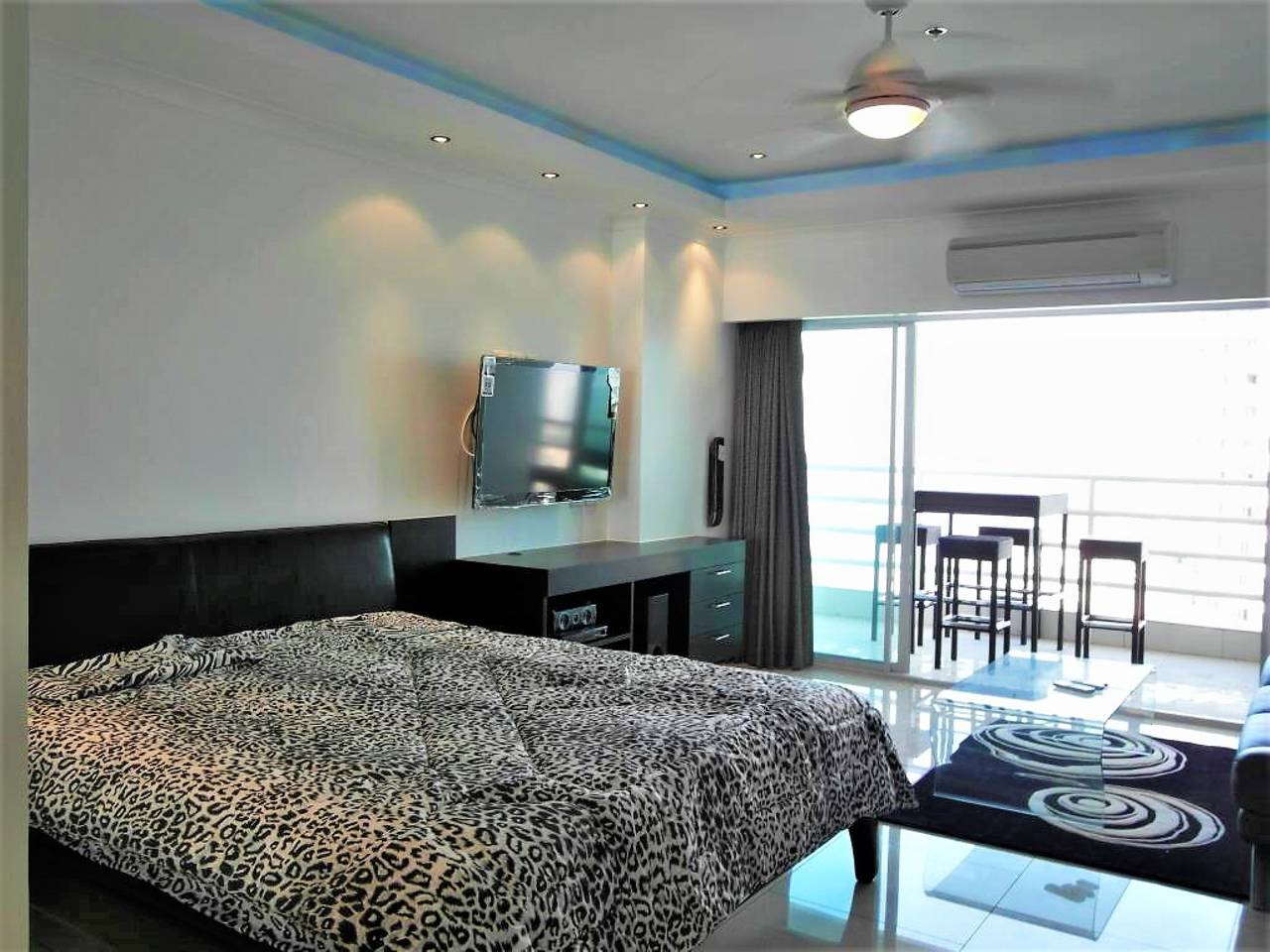 Apartamento vacacional entero, Ver Talay 8 Gran apartamento tipo estudio con vistas al mar Pattaya in Pattaya, Provincia de Chon Buri