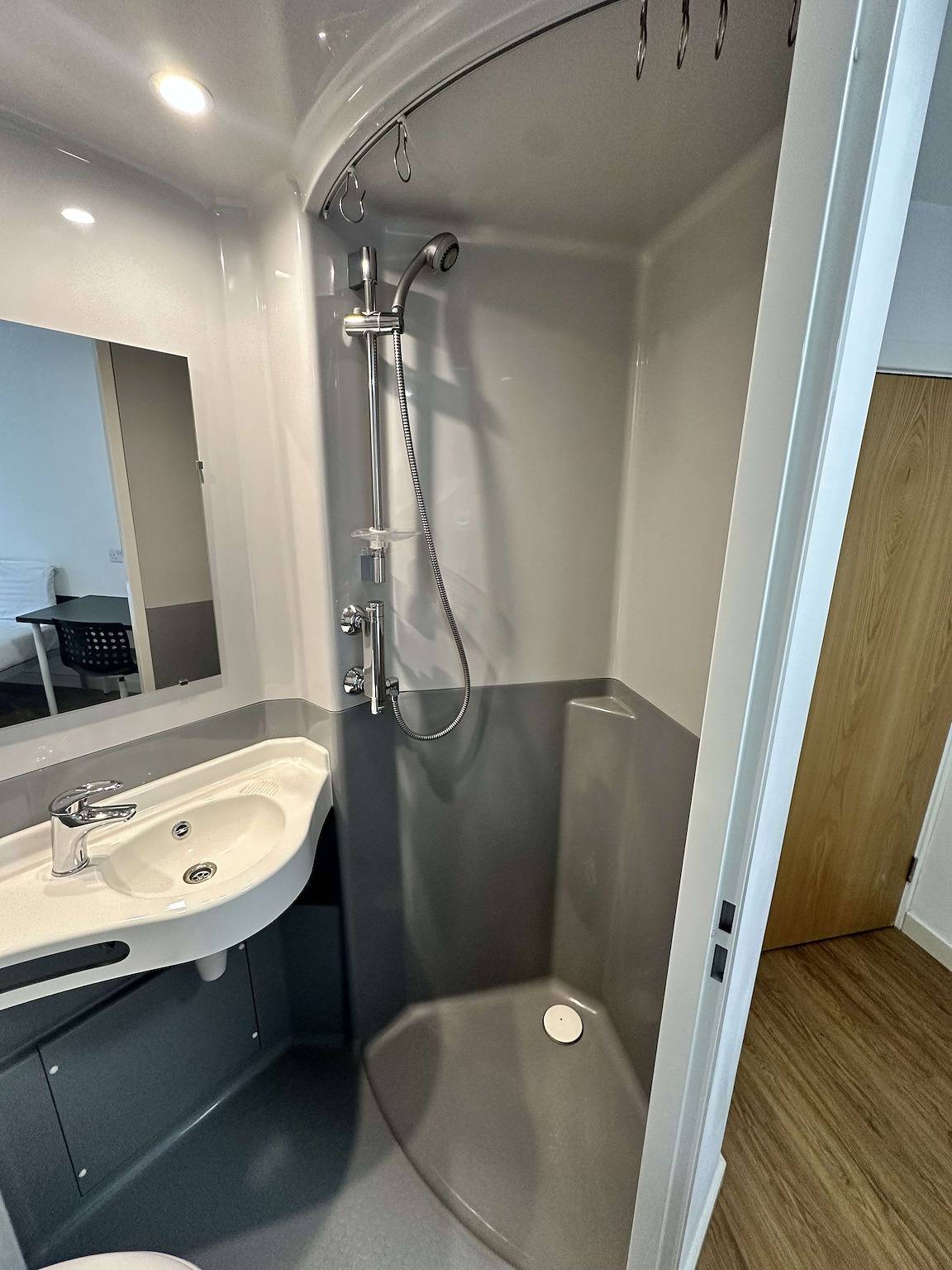 Appartamento intero, Cosy Budget En-suites  Optional Kitchen  Liverpool in Liverpool, Merseyside