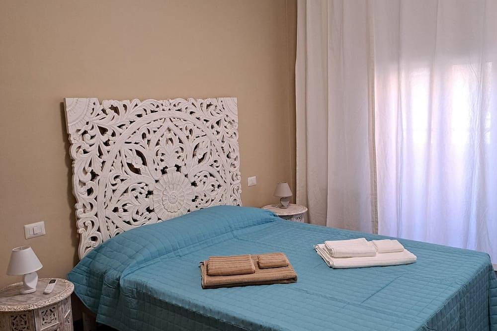 Geheel appartement, Family Apartment Very Close To San Giuliano Hospital in Novara, Provincie Novara