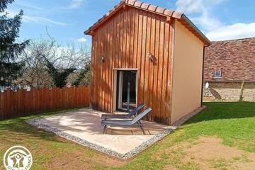 Gîte pour 2 personnes, avec jardin et piscine à Rignac (Lot)
