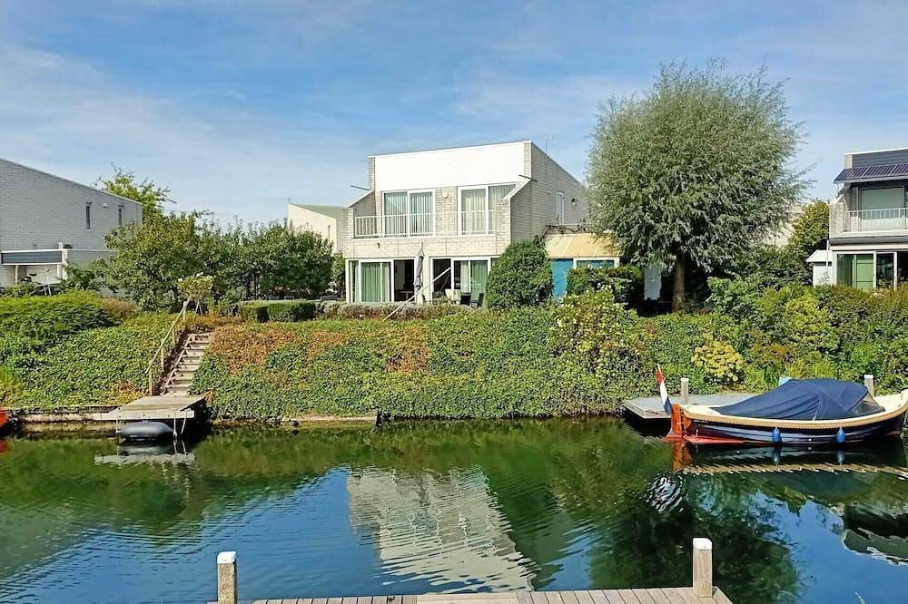 Freistehendes Ferienhaus mit direkter Anbindung an den Veerse Meer. in Kortgene, Niederländische Nordsee