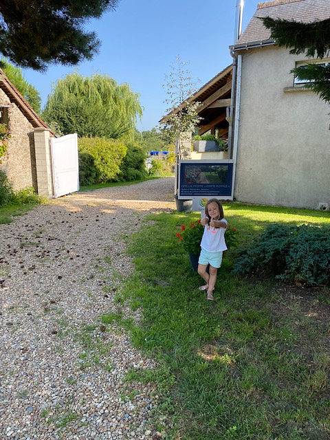 Gîte pour 6 personnes, avec jardin ainsi que piscine et terrasse à Avrillé-les-Ponceaux