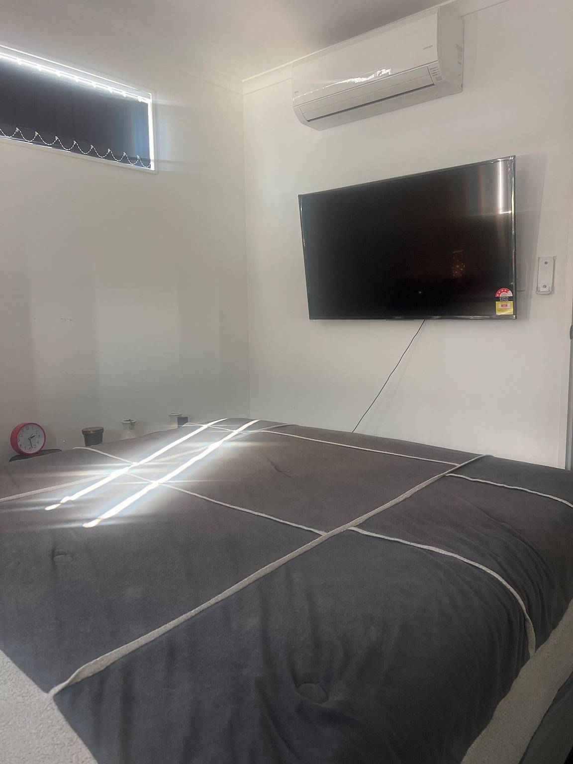 1 geräumiges Schlafzimmer in einem Haus mit 2 Schlafzimmern verfügbar in Auckland, Auckland Council