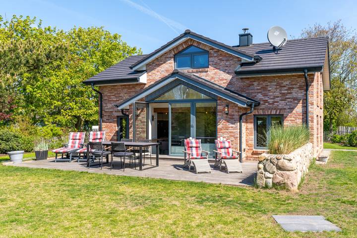 Ferienhaus für 2 Personen, mit Terrasse und Garten in Nieblum - 4