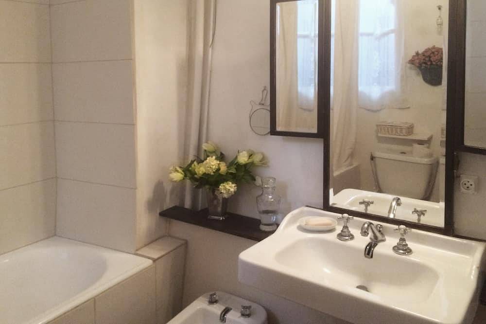 ¡Casa De Pueblo Romántico Para Disfrutadores Reales! in Bargemon, Region de Draguignan