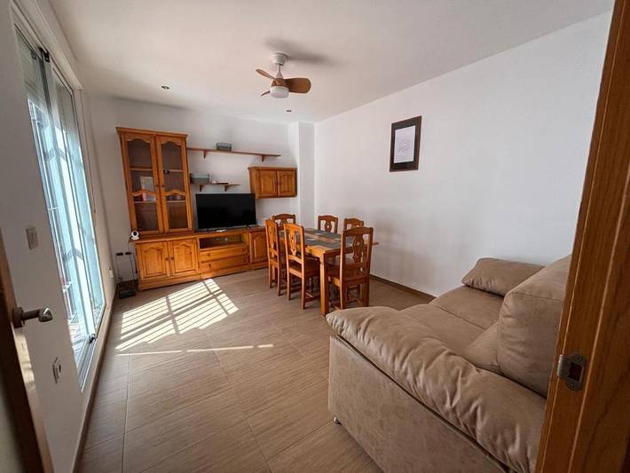 Apartamento para 6 personas, con terraza, Se admiten mascotas en Castell de Ferro