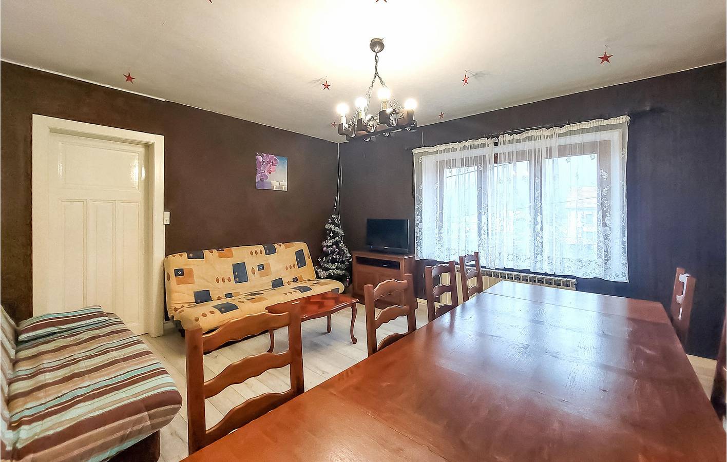 Entire holiday apartment, Holiday apartment for 8 people with terrace in Saulxures-sur-Moselotte, Parc naturel régional des Ballons des Vosges