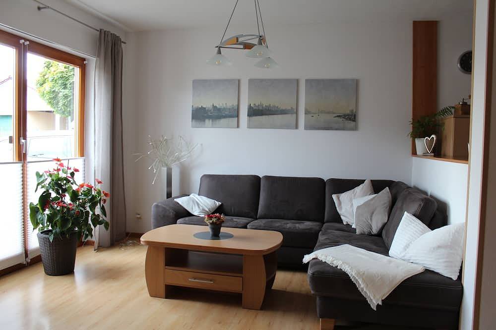 Ganze Wohnung, Kleine Ferienwohnung in ruhiger Lage in Hofgeismar in Hofgeismar, Hessisches Bergland