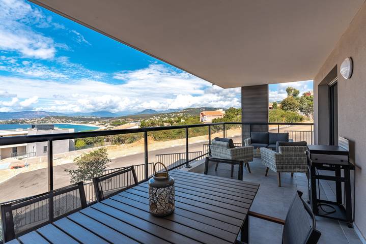 Gîte pour 6 personnes, avec Terrasse à Pietrosella