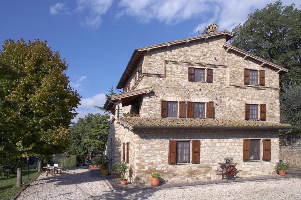 Casale Favilluta in Assisi, Perugia e dintorni
