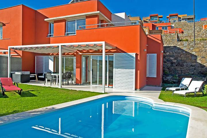 Ferienhaus für 4 Personen, mit Ausblick und Terrasse sowie Garten und Seeblick auf den Kanaren