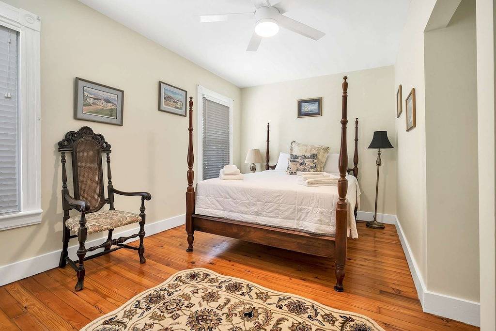 Downtown Mystic Family Retreat | Pet Friendly in Mystic, Connecticut