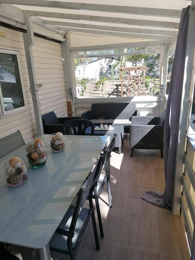 Camping für 12 Personen, mit Terrasse und Garten sowie Ausblick in Vias