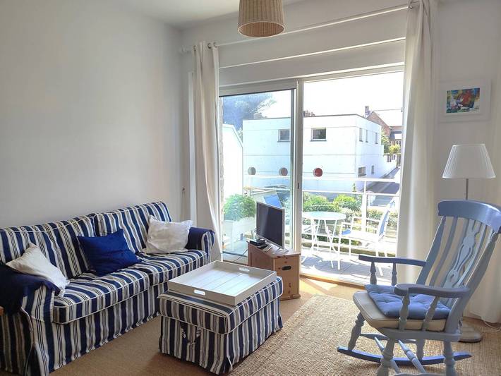 Appartement entier, Appartement Duplex Vue Mer face à la plage du Coz-Pors à Tregastel in Coz-Pors, Trégastel