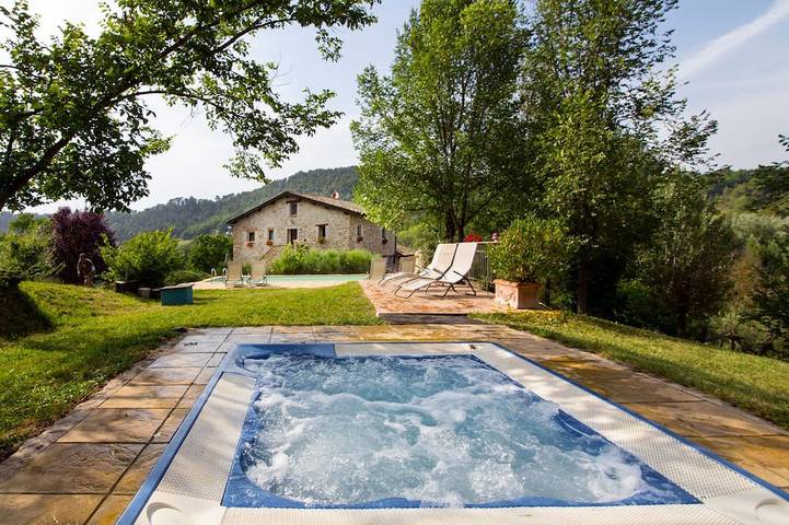 Chalet para 12 personas, con jardín y jacuzzi, Se admiten mascotas - 1