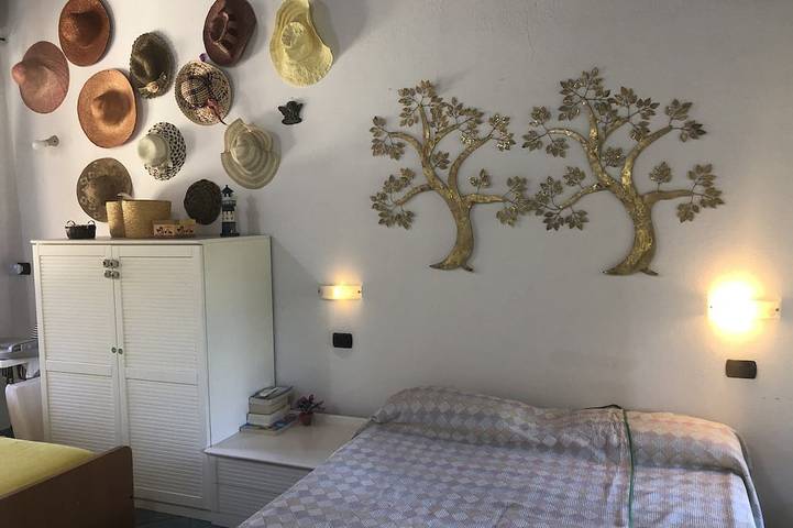 Villa Bibi with swimming pool, three doubles, garden, private beach. in Porto Sa Ruxi, Villasimius