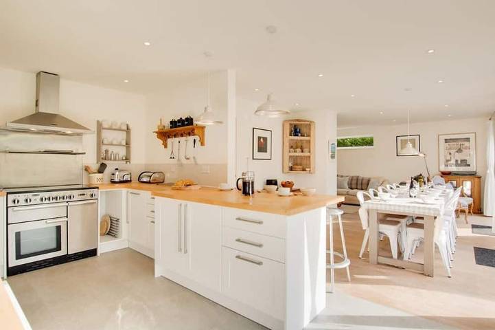 Cottage for 10 people, with garden, with pets in Salthouse