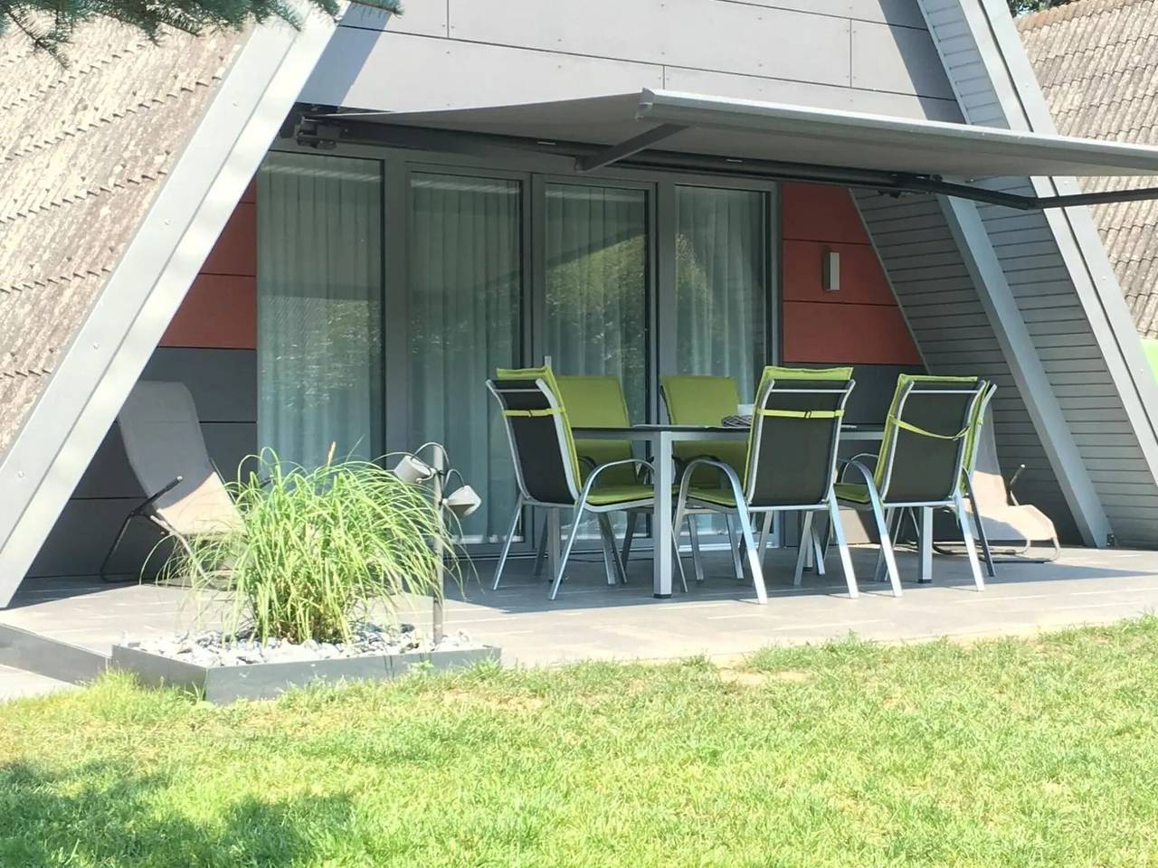 Casa de vacaciones 'Meinhaus-damp' con terraza, jardín y wifi in Ostseebad Damp, Damp