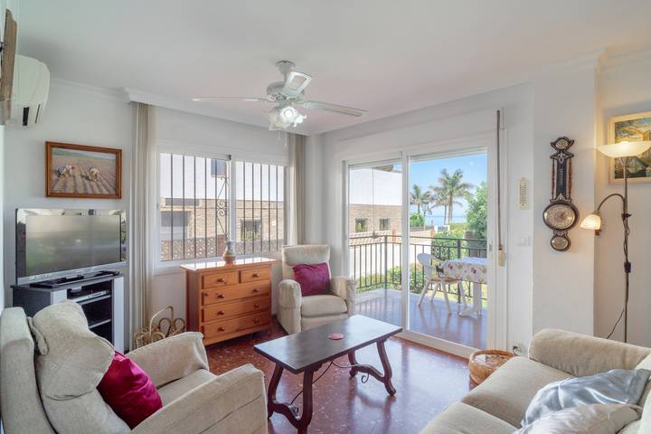 Ganze Wohnung, Acapulco Apartment 7 in Playa Carabeíllo, Nerja