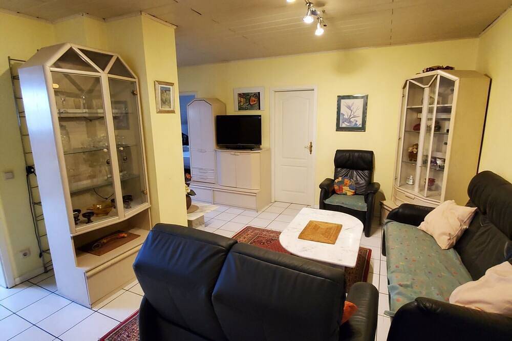 Ganze Wohnung, 3 Zi- App 'U3' (70qm) für 4 - 6 Personen, 25 km bis Frankfurt- Nord in Usingen, Hochtaunuskreis