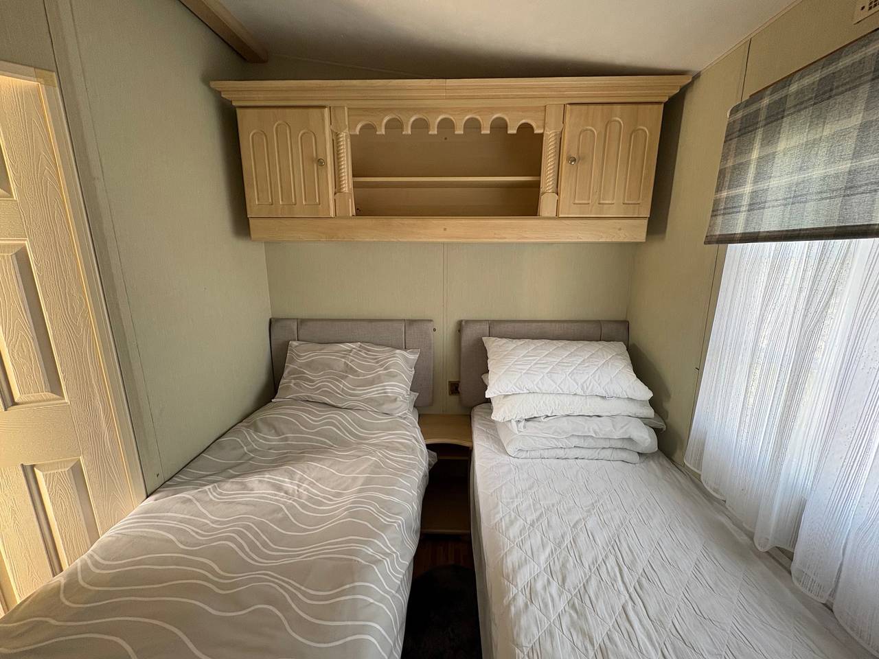 2 Bed Lodge Sleeps 5 - Pet Friendly, Wifi, Parking in Skegness, Lincolnshire
