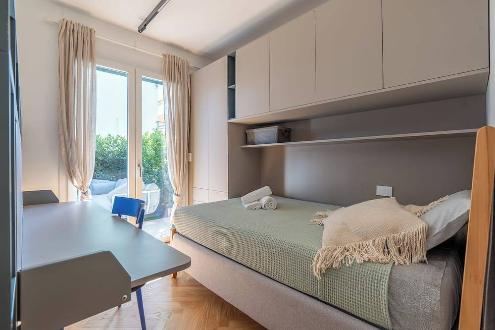 Aurea 27 - 5 Min Walk to Beach & Private Garden in Taggia (City), Taggia