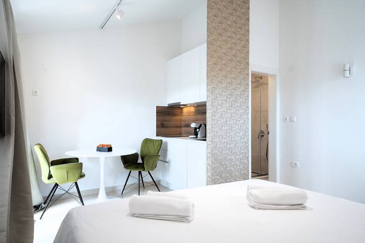 Ganze Wohnung, Villa Levante Studio Apartment 4 in Sumartin, Brac