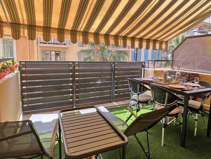 Gîte pour 4 personnes, avec terrasse, adapté aux familles dans Office de Tourisme Sainte Maxime - 3