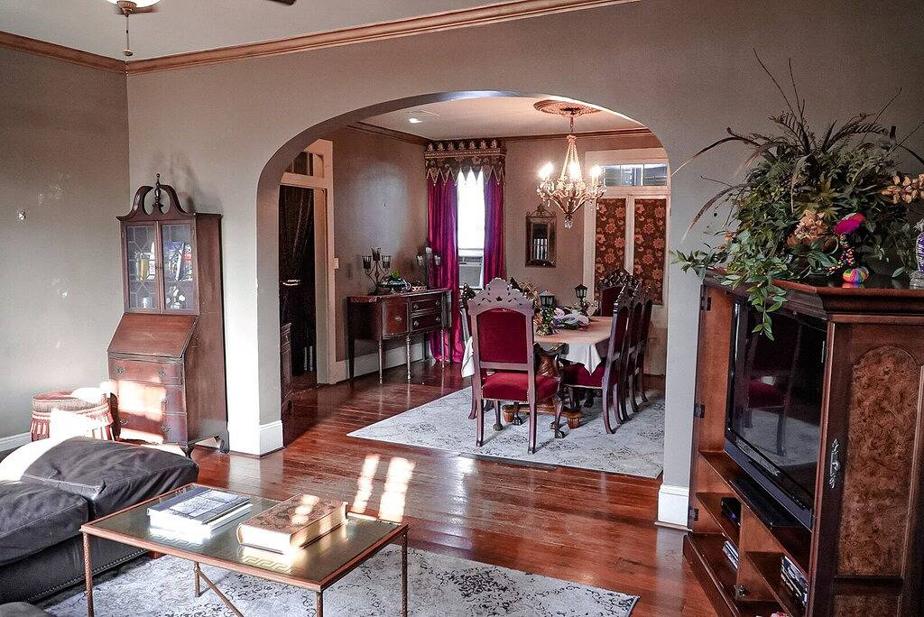 Ganze Wohnung, Shot Of Bourbon in Vieux Carre, New Orleans