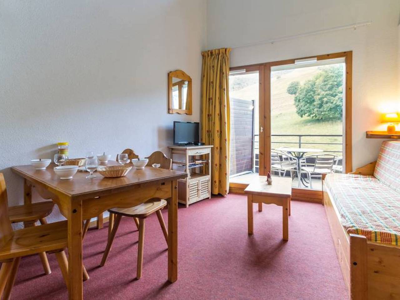 Appartement entier, Duplex 3 pièces, 8 pers, balcon sud, proche pistes in Le Corbier, Villarembert