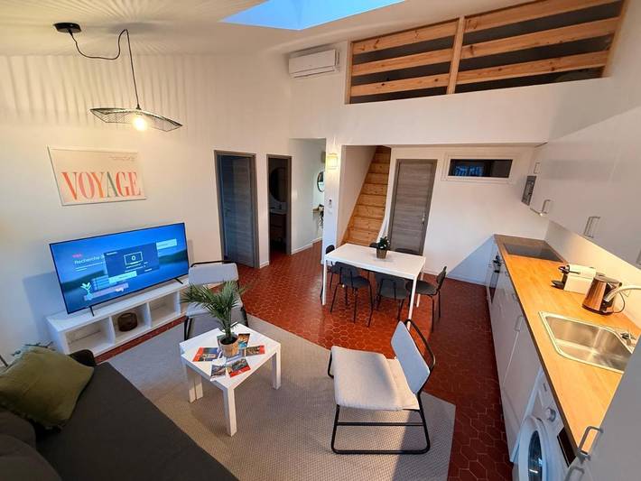 Gîte pour 6 personnes, avec balcon et vue dans Office de Tourisme de Cuges les Pins - 4