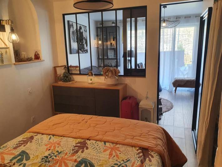 Gîte pour 4 personnes, avec terrasse à Baguer-Pican - 2