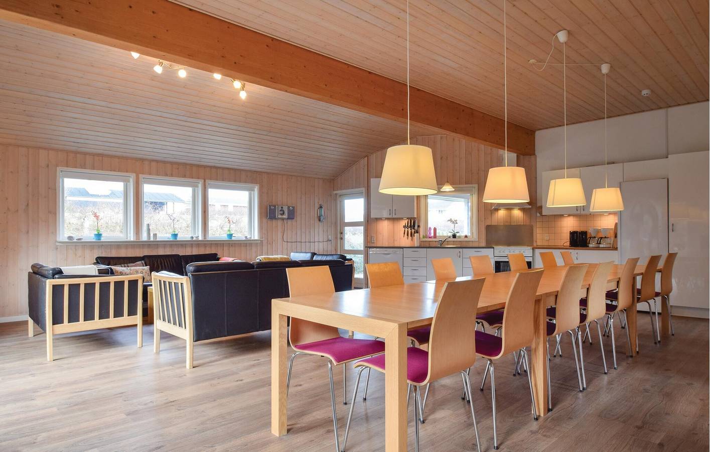 Feriehus for 14 personer med terrasse in Bukkemose, Humble
