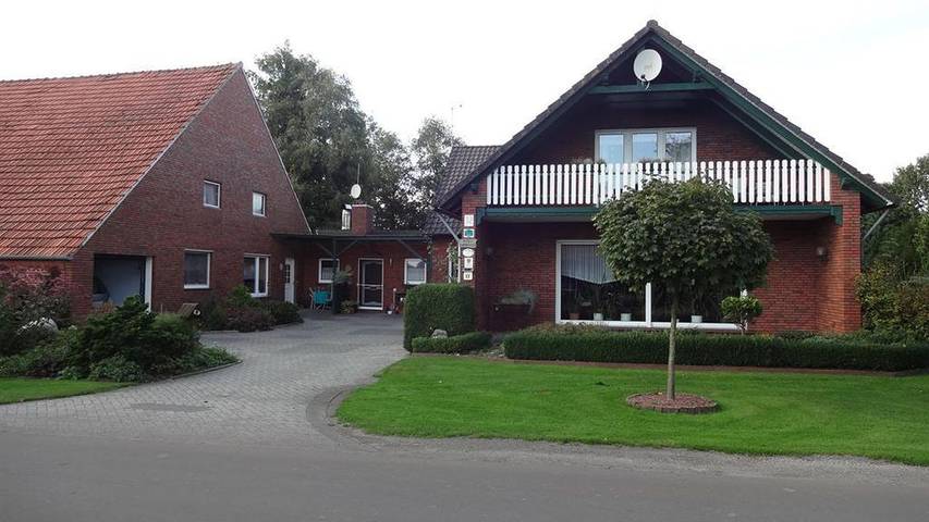 Ferienwohnung für 2 Personen, mit Garten und Terrasse, kinderfreundlich in Leer und Umgebung